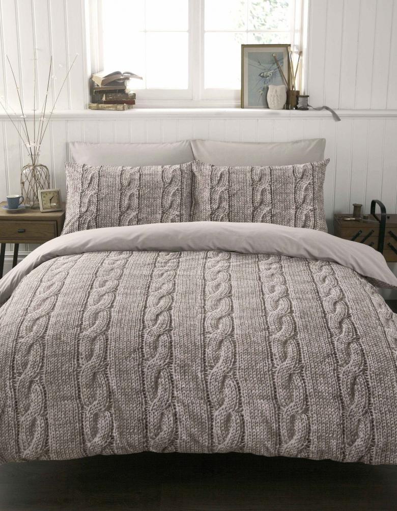 Плед связанный спицами и крючком 