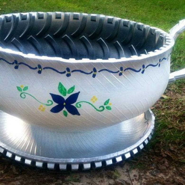 Поделка из дачного хлама