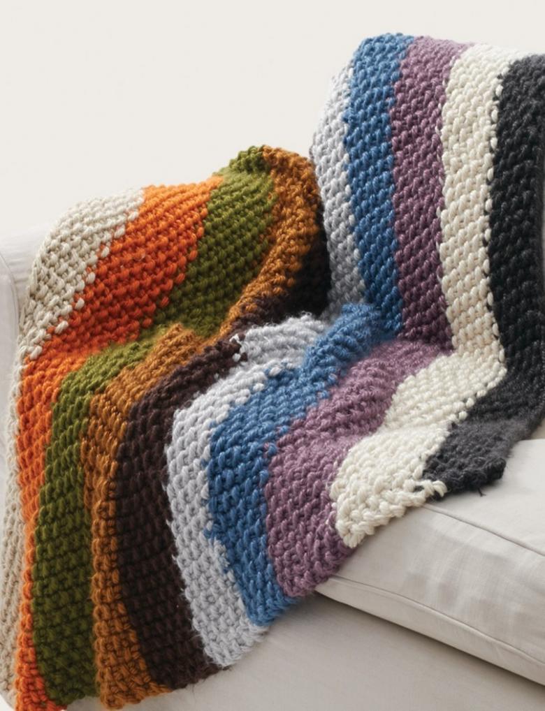 Плед связанный спицами и крючком 