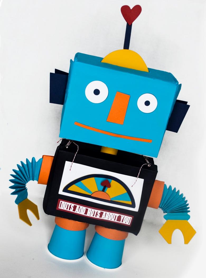 Поделка робот своими руками из подручных материалов - интересные мастер-классы с фото примерами и идеями i