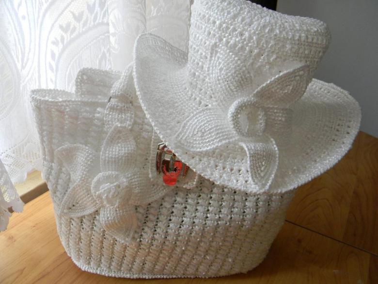 Поделки из полиэтиленовых пакетов