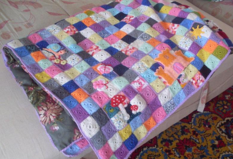 Плед связанный спицами и крючком 