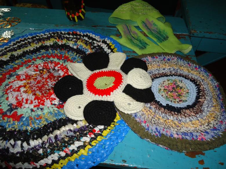 Поделки из полиэтиленовых пакетов