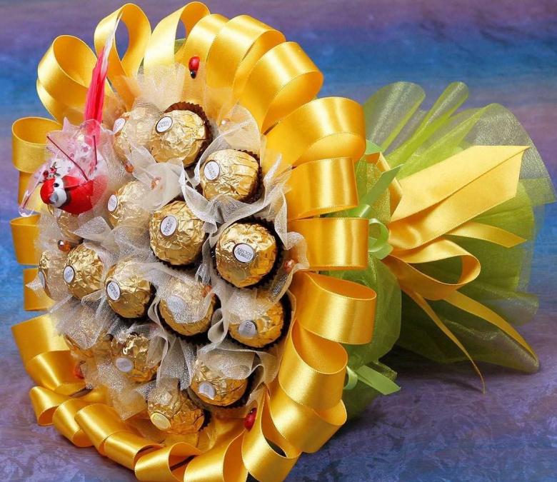 Подарок своими руками на праздник
