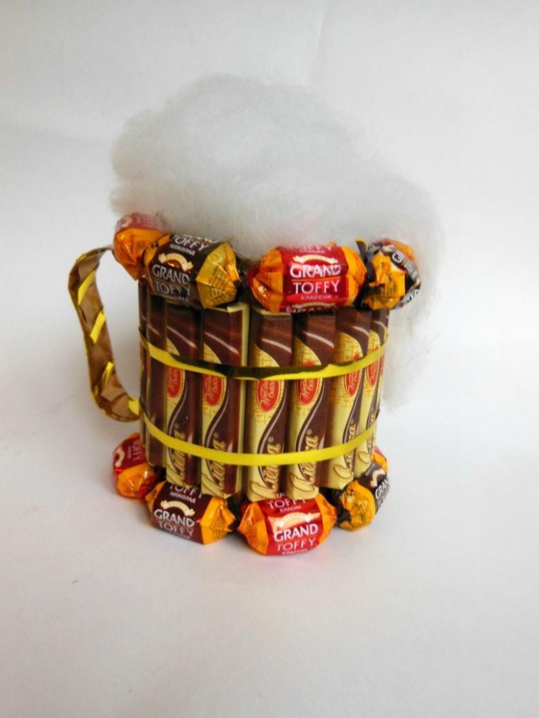 Поделки из конфет своими руками - мастер-классы на все праздники, фото идеи и примеры i