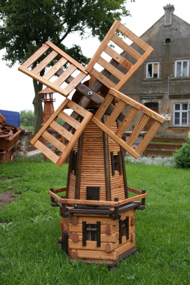 Поделка из дерева