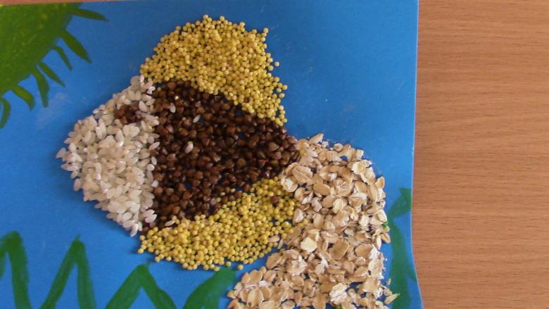 Аппликация из круп