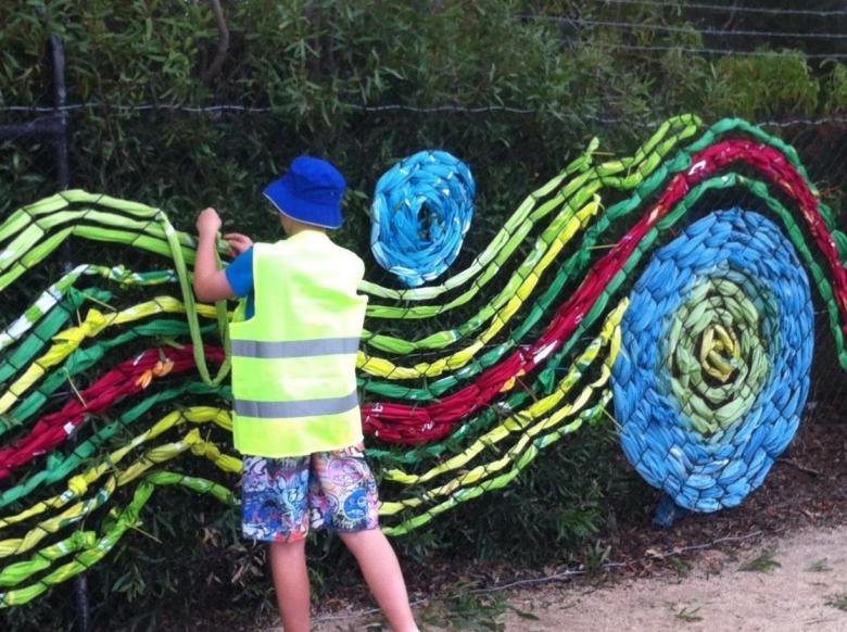 Поделки из полиэтиленовых пакетов