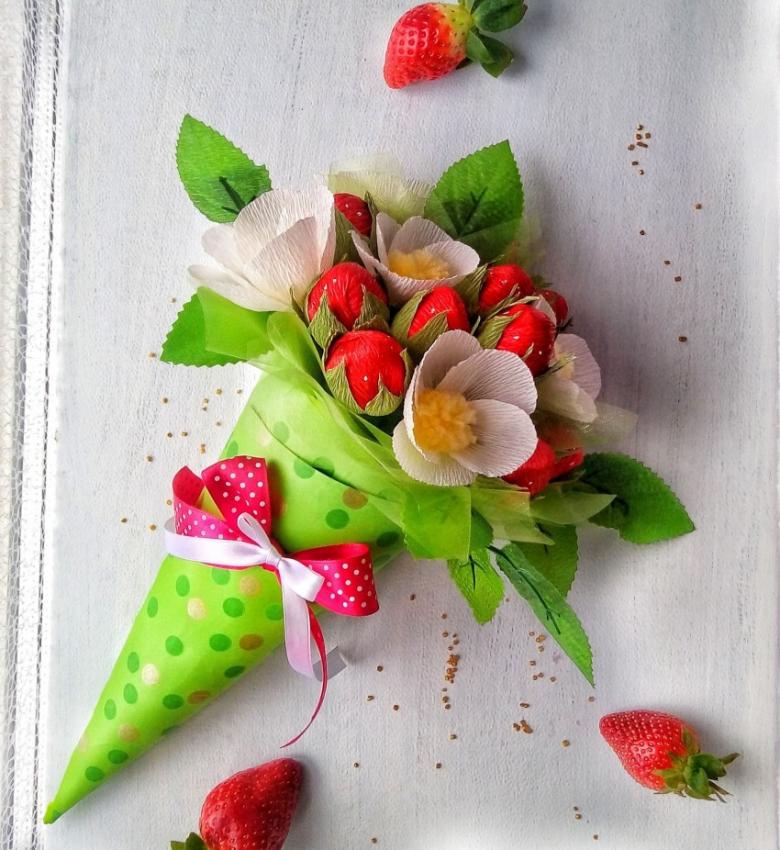 Поделка из конфет